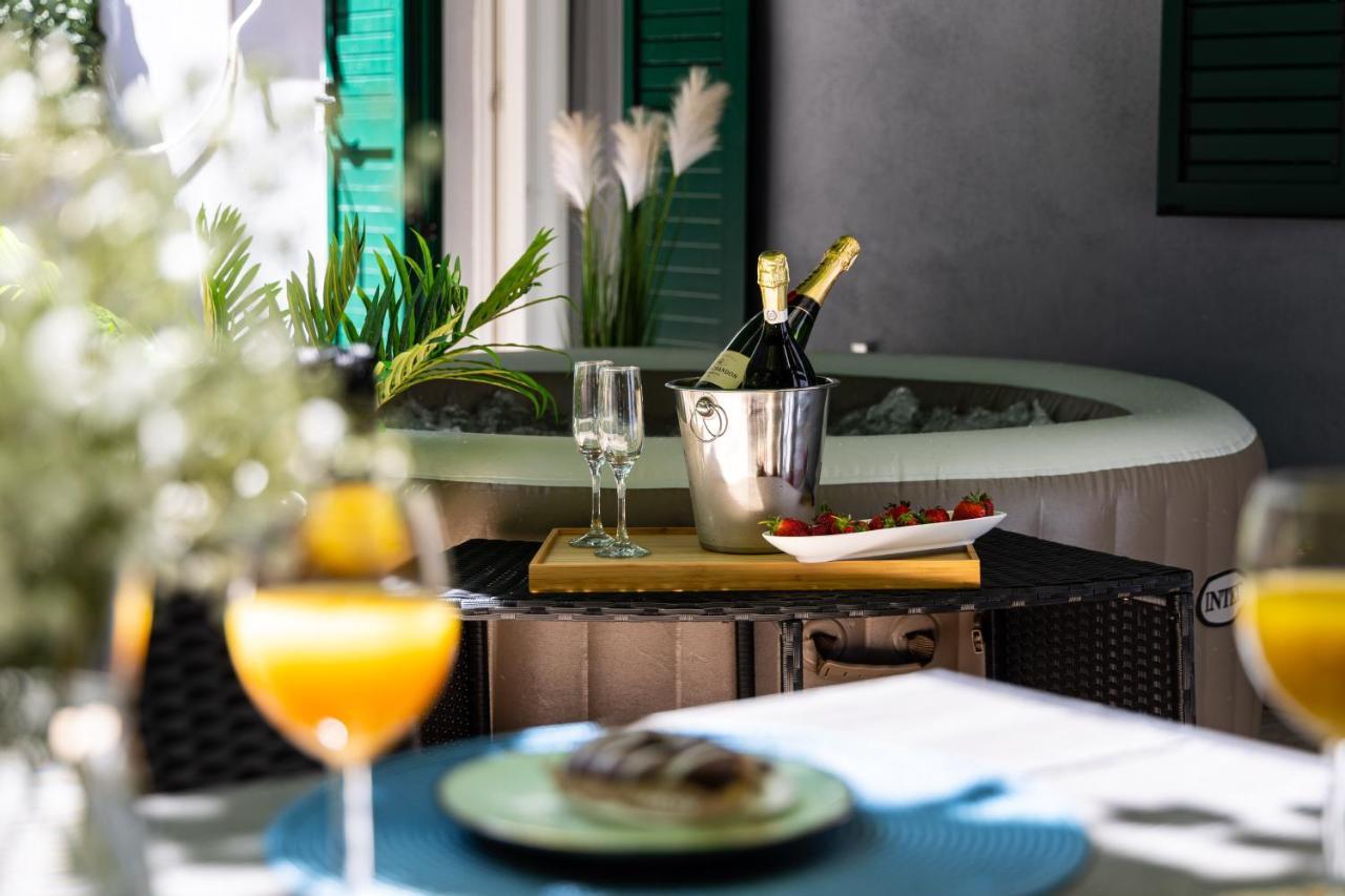 Oasis Luxury Apartment With Terrarce And Jacuzzi สปลิท ภายนอก รูปภาพ