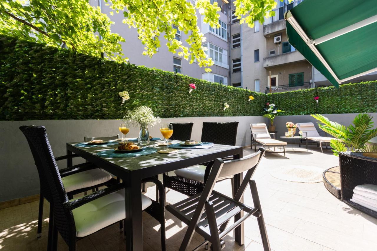 Oasis Luxury Apartment With Terrarce And Jacuzzi สปลิท ภายนอก รูปภาพ