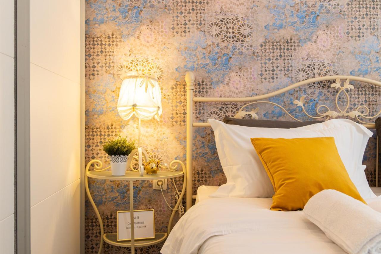 Oasis Luxury Apartment With Terrarce And Jacuzzi สปลิท ภายนอก รูปภาพ