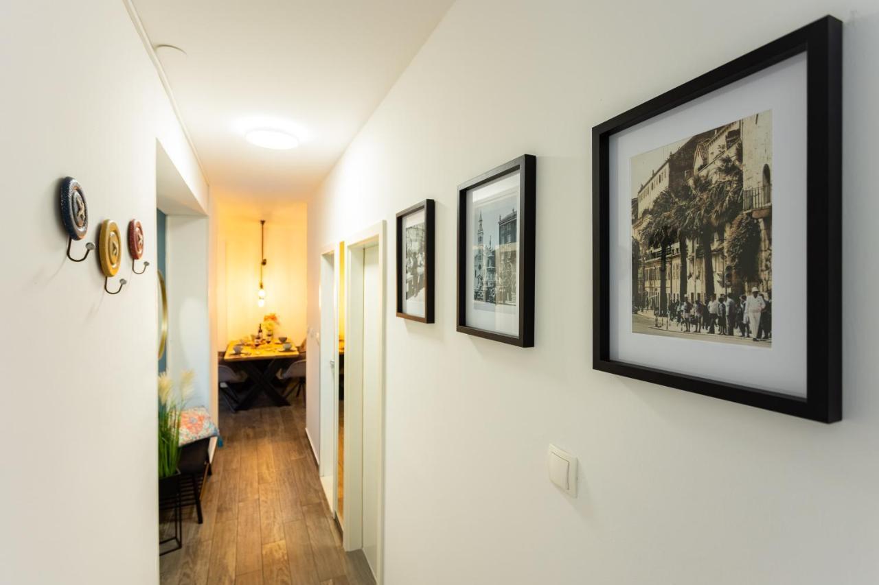 Oasis Luxury Apartment With Terrarce And Jacuzzi สปลิท ภายนอก รูปภาพ