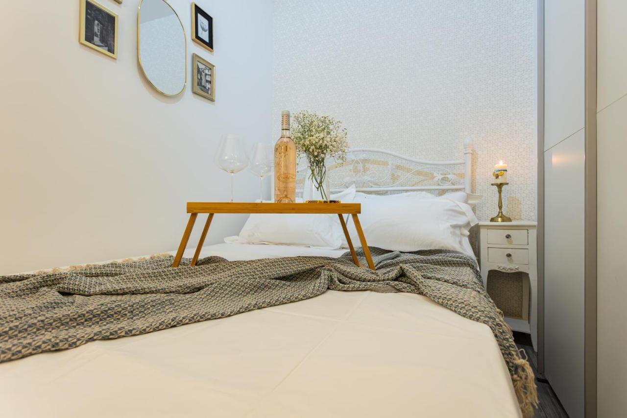 Oasis Luxury Apartment With Terrarce And Jacuzzi สปลิท ภายนอก รูปภาพ