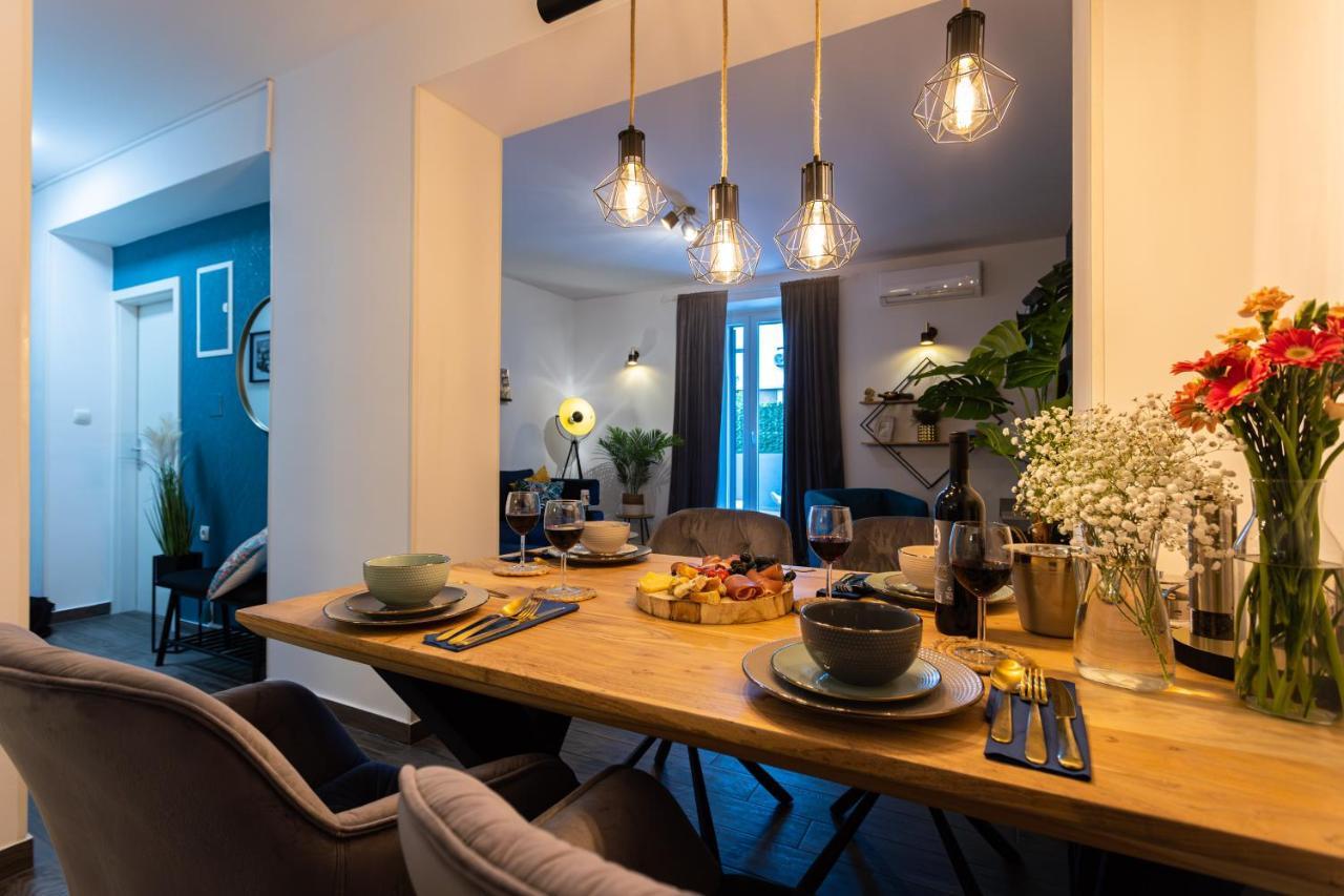 Oasis Luxury Apartment With Terrarce And Jacuzzi สปลิท ภายนอก รูปภาพ
