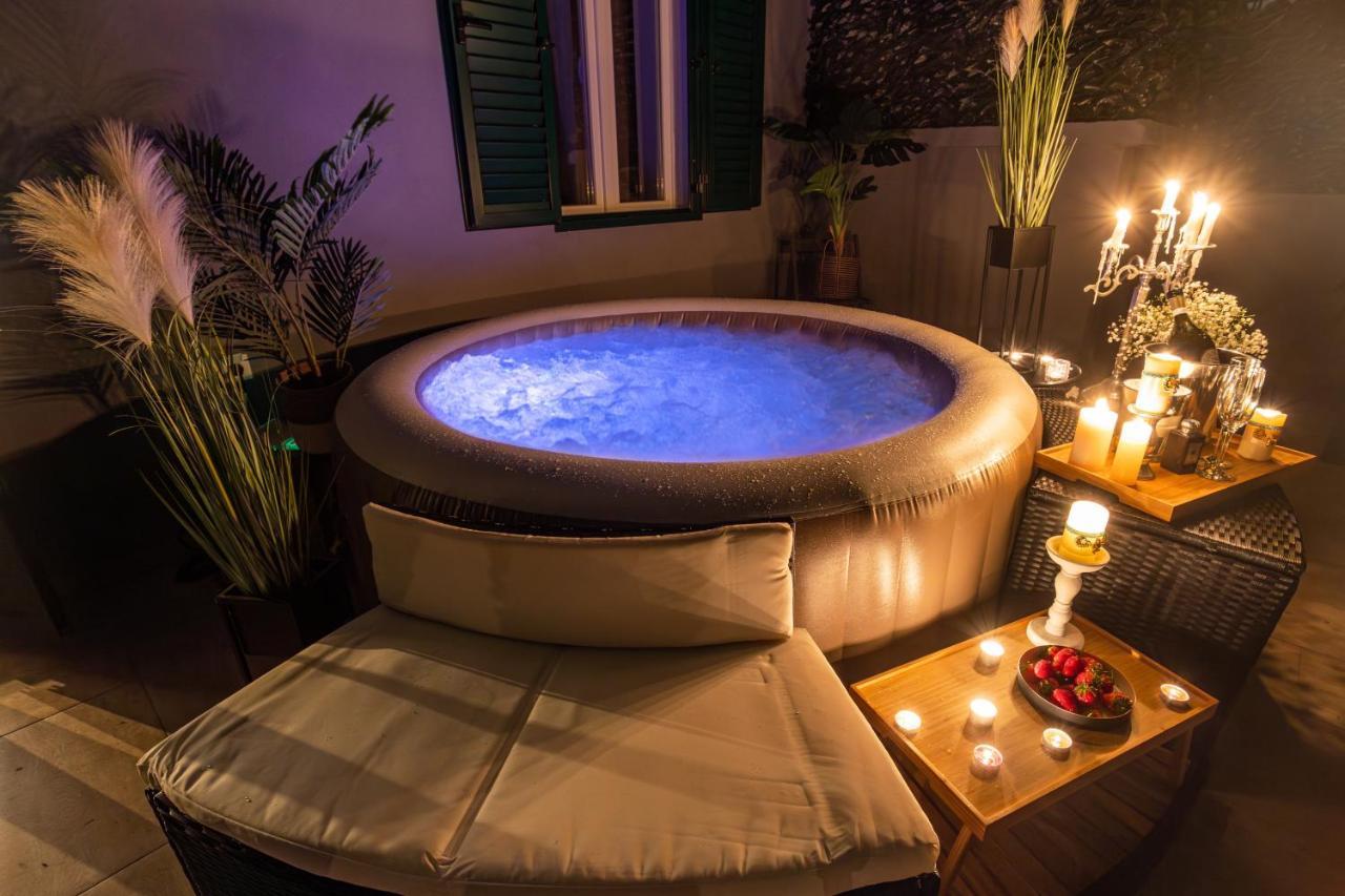 Oasis Luxury Apartment With Terrarce And Jacuzzi สปลิท ภายนอก รูปภาพ